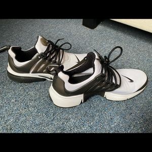 Nike Women’s Air Prestos